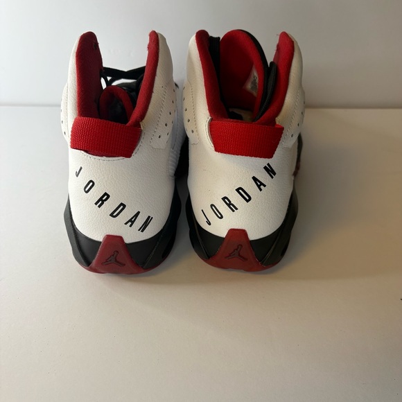 Air Jordan Men’s Basketball Shoes White Black Red Size 7 NEW No Box - Picture 4 of 4